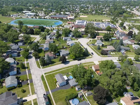 2413 Sioux Avenue Woodridge IL 60517