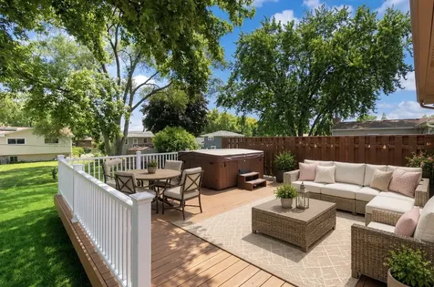 2413 Sioux Avenue Woodridge IL 60517