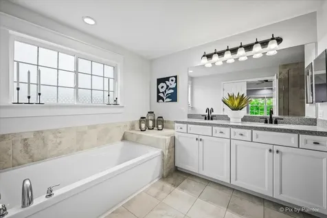 125 Stowe Court Volo IL 60020