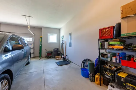 910 Declaration Drive Savoy IL 61874