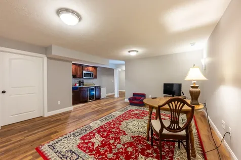 910 Declaration Drive Savoy IL 61874
