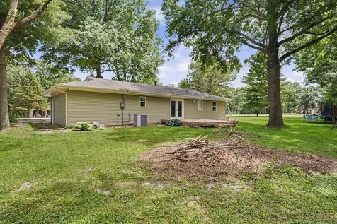 103 Dakota Drive Loda IL 60948