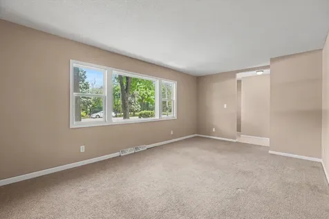 103 Dakota Drive Loda IL 60948