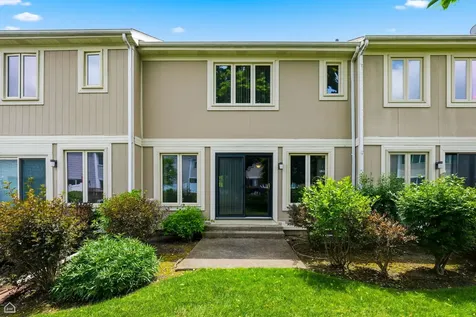 341 Redwing Drive Deerfield IL 60015