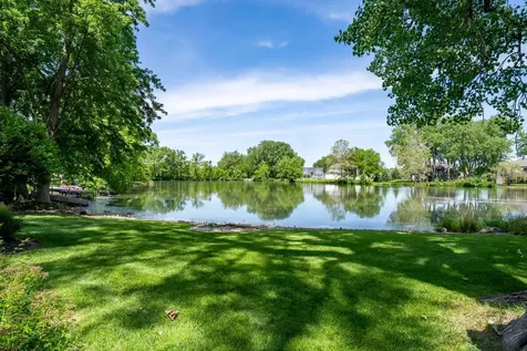 1802 Lake Shore Drive Mahomet IL 61853