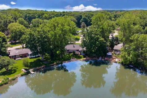 1802 Lake Shore Drive Mahomet IL 61853