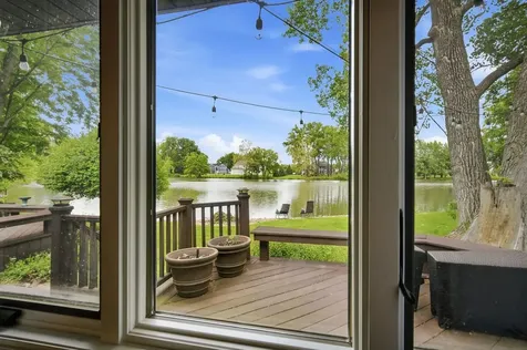 1802 Lake Shore Drive Mahomet IL 61853