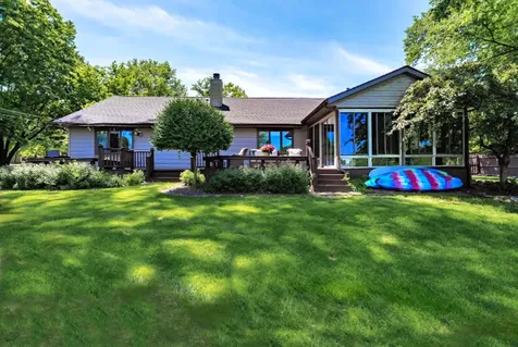 1802 Lake Shore Drive Mahomet IL 61853