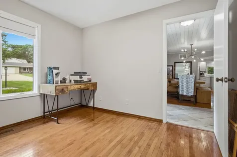 1802 Lake Shore Drive Mahomet IL 61853