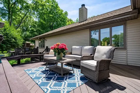1802 Lake Shore Drive Mahomet IL 61853