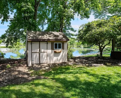 1802 Lake Shore Drive Mahomet IL 61853