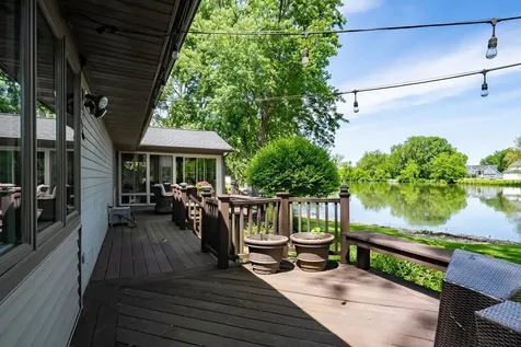 1802 Lake Shore Drive Mahomet IL 61853