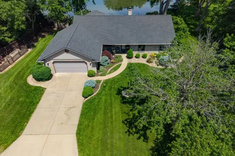 1802 Lake Shore Drive Mahomet IL 61853