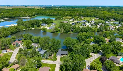 1802 Lake Shore Drive Mahomet IL 61853