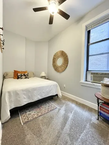 1931 North Hoyne Avenue Chicago IL 60647