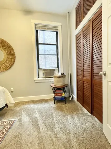 1931 North Hoyne Avenue Chicago IL 60647