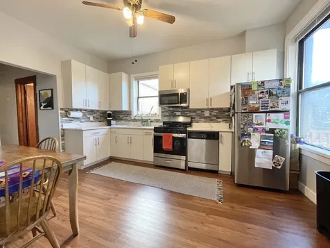 1931 North Hoyne Avenue Chicago IL 60647