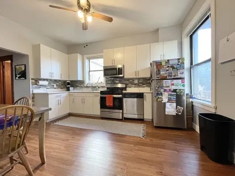 1931 North Hoyne Avenue Chicago IL 60647