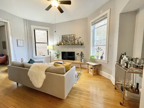 1931 North Hoyne Avenue Chicago IL 60647
