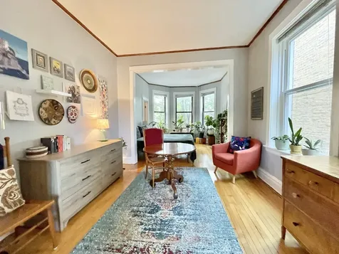 1931 North Hoyne Avenue Chicago IL 60647