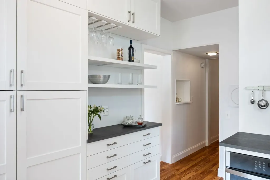 6537 North Greenview Avenue Chicago IL 60626