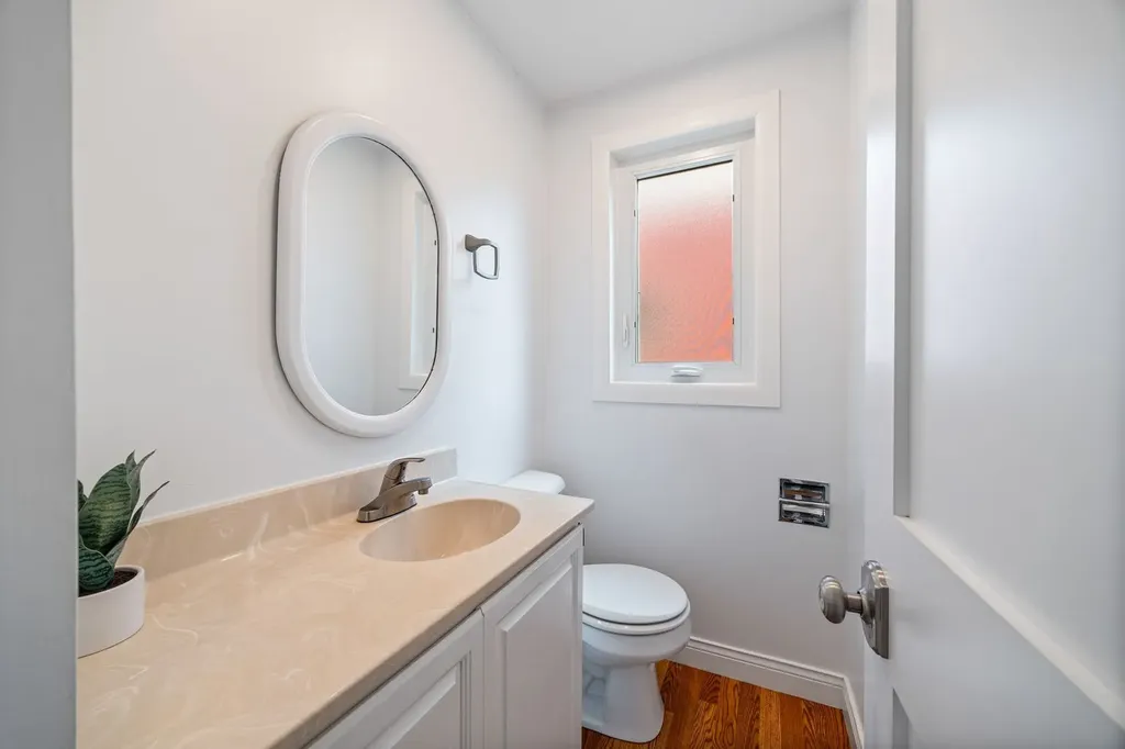 6537 North Greenview Avenue Chicago IL 60626