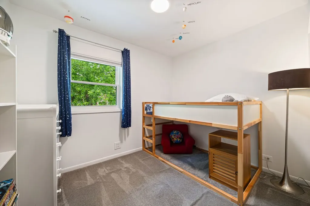 6537 North Greenview Avenue Chicago IL 60626