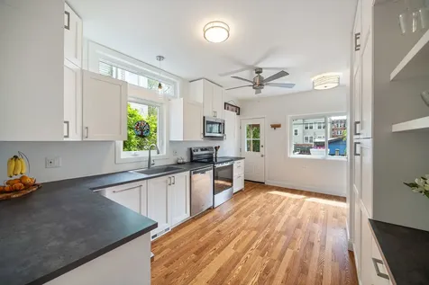 6537 North Greenview Avenue Chicago IL 60626