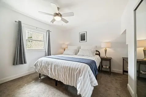 6537 North Greenview Avenue Chicago IL 60626