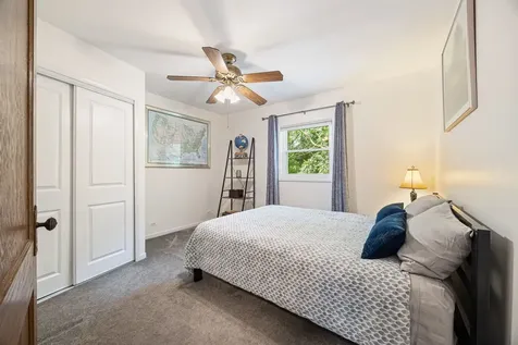 6537 North Greenview Avenue Chicago IL 60626