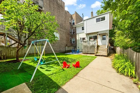 6537 North Greenview Avenue Chicago IL 60626