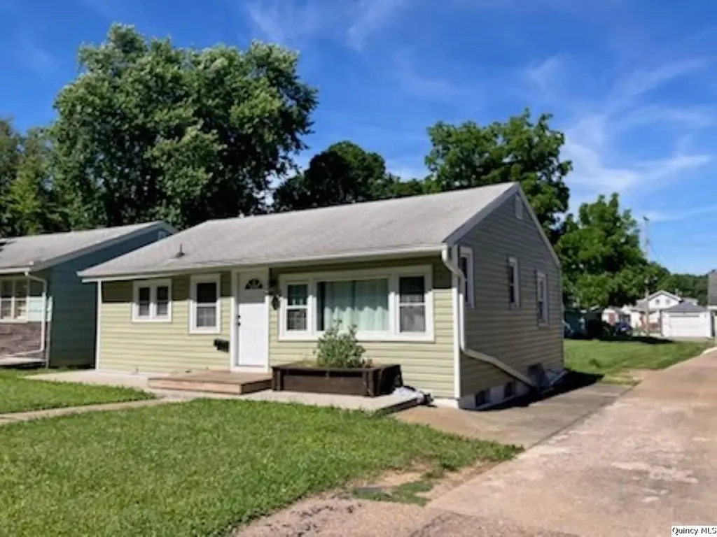 808 South 18th Quincy IL 62301