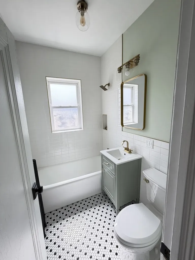 5333 South Dorchester Avenue Chicago IL 60615