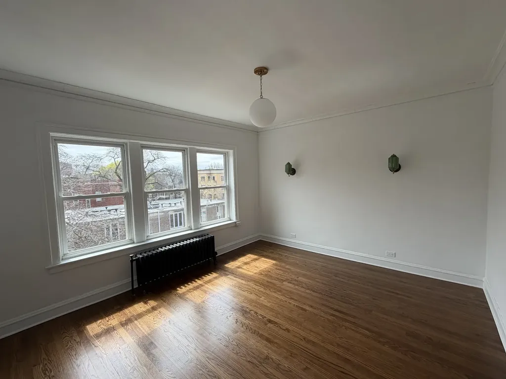 5333 South Dorchester Avenue Chicago IL 60615