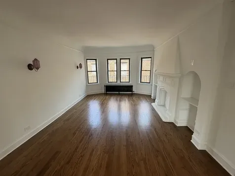 5333 South Dorchester Avenue Chicago IL 60615