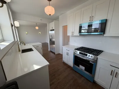 5333 South Dorchester Avenue Chicago IL 60615