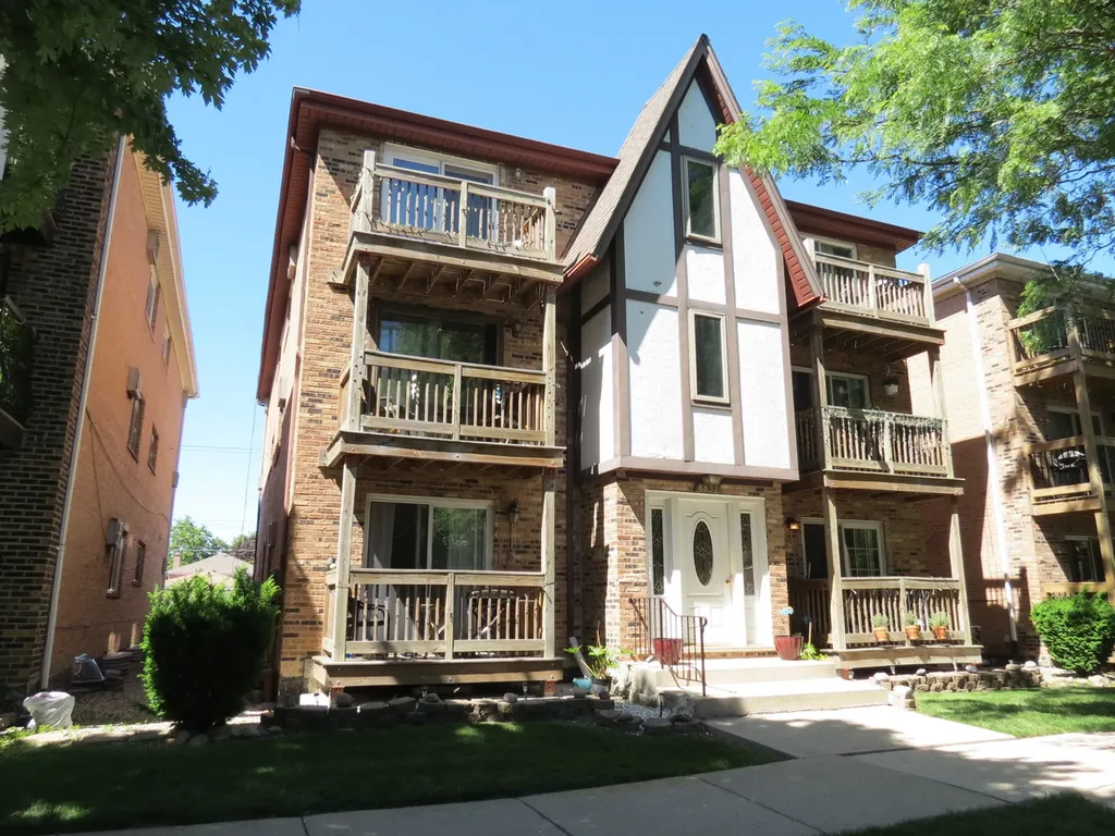6632 West 64th Place Chicago IL 60638