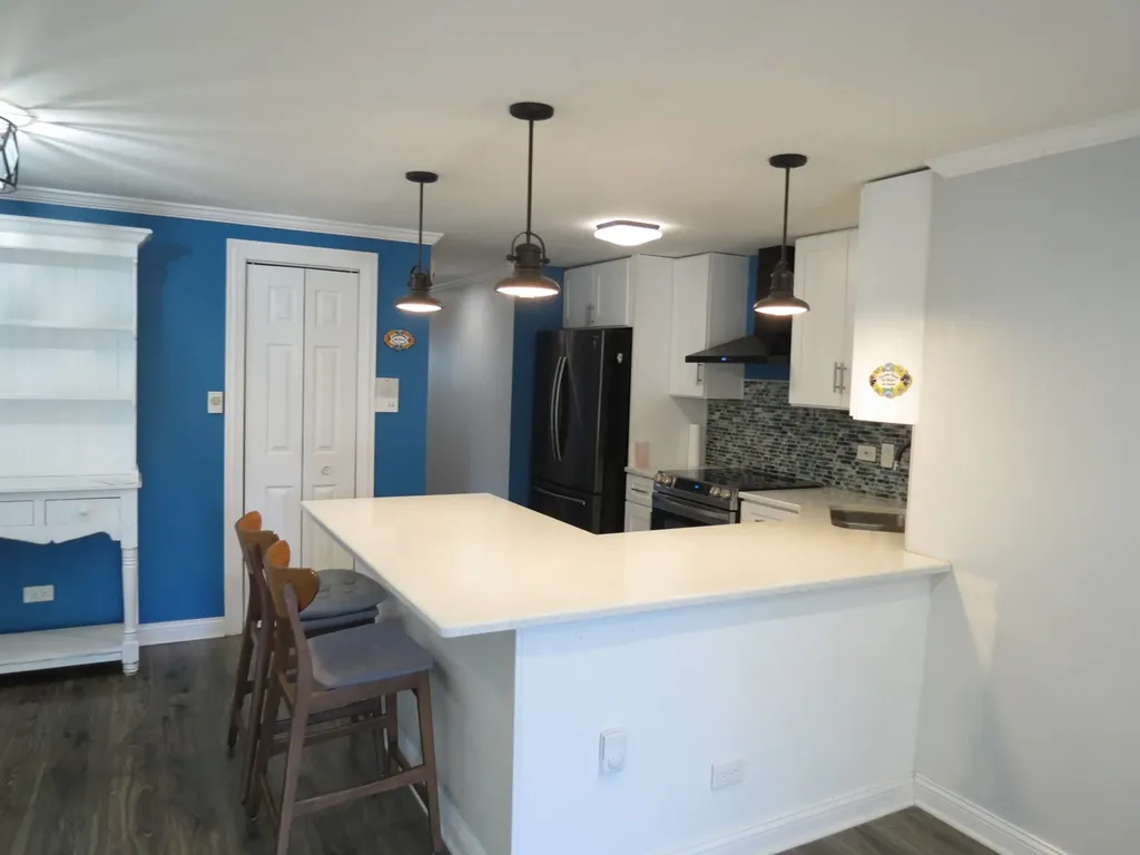 6632 West 64th Place Chicago IL 60638