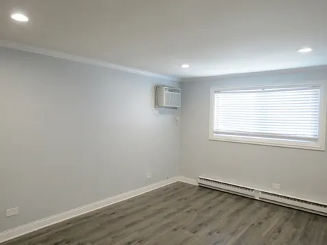 6632 West 64th Place Chicago IL 60638