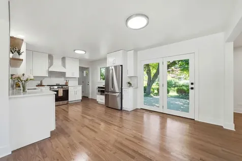 1801 North Iris Drive Palatine IL 60074