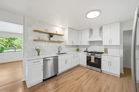 1801 North Iris Drive Palatine IL 60074