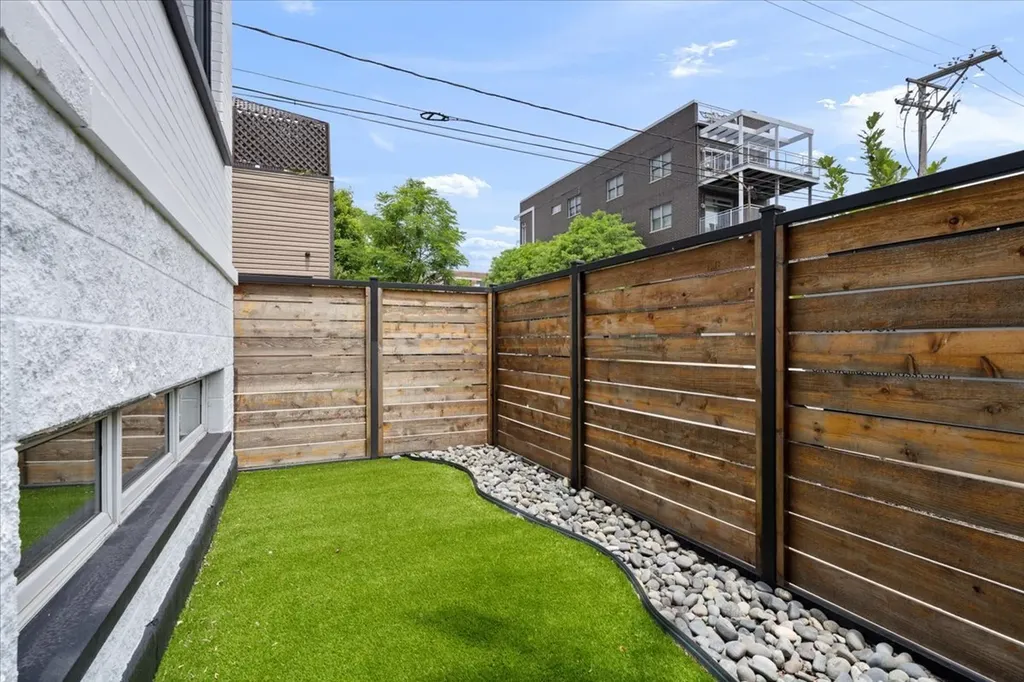 610 North Damen Avenue Chicago IL 60622