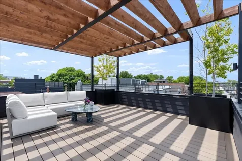 610 North Damen Avenue Chicago IL 60622