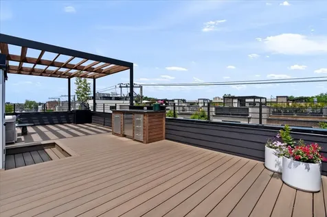 610 North Damen Avenue Chicago IL 60622