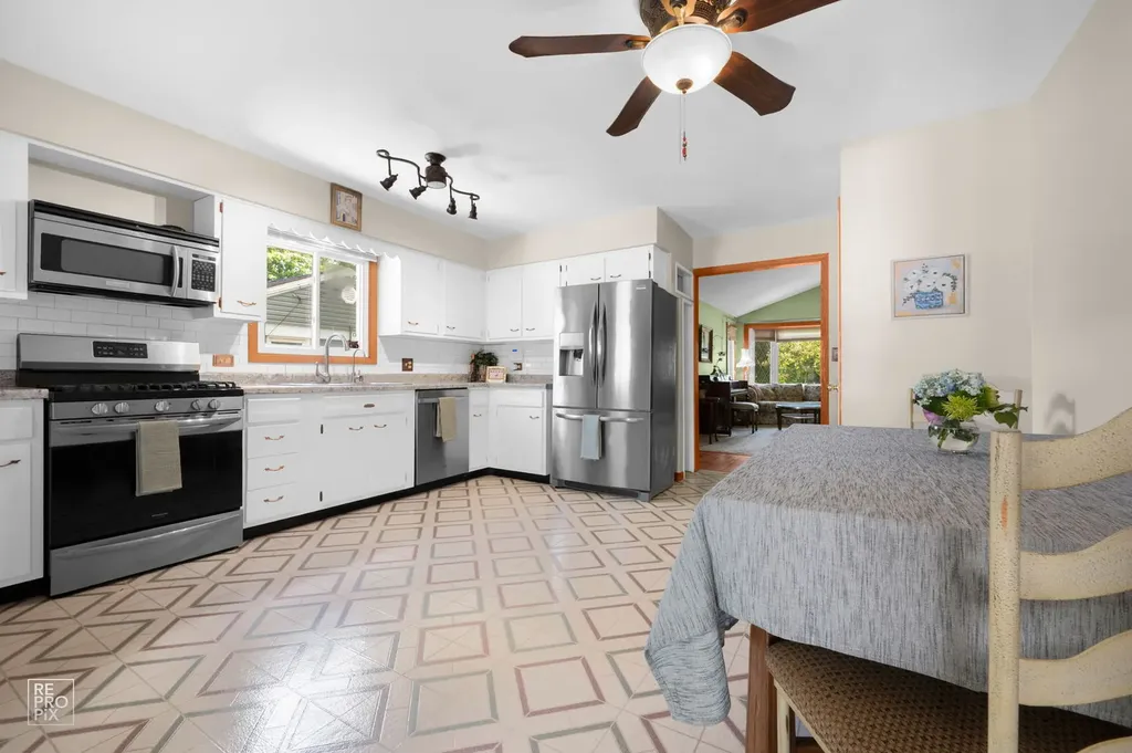 511 South Highland Avenue Lombard IL 60148