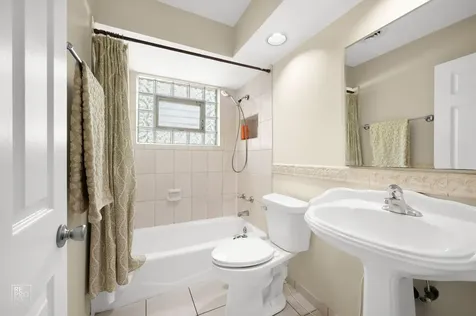 511 South Highland Avenue Lombard IL 60148