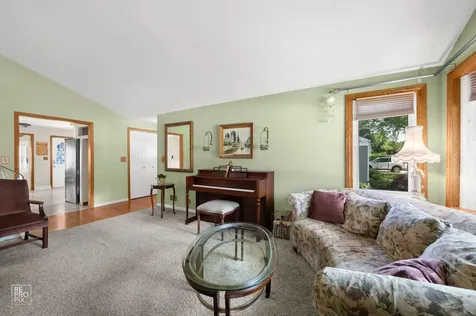 511 South Highland Avenue Lombard IL 60148