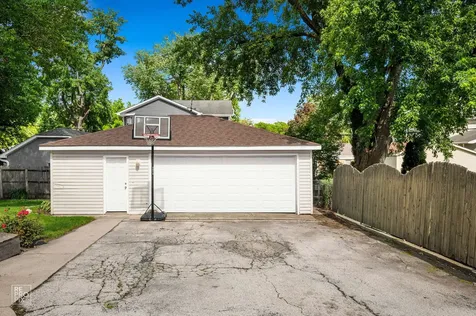 511 South Highland Avenue Lombard IL 60148
