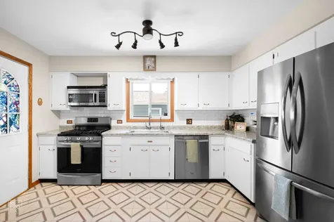 511 South Highland Avenue Lombard IL 60148