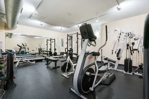4240 North Clarendon Avenue Chicago IL 60613